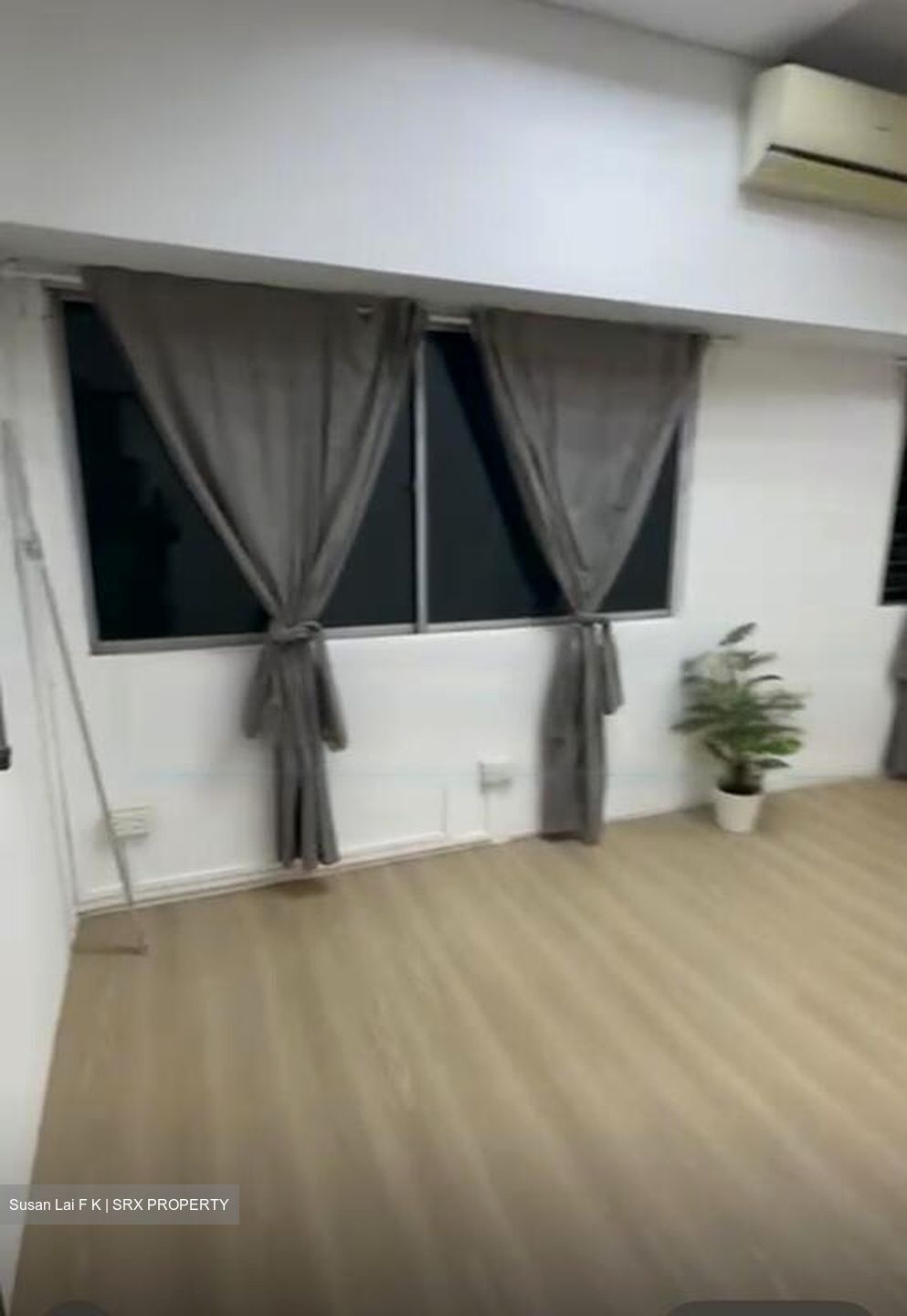 Textile Centre (D7), Office #516261901